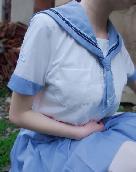 女人把腿扒开让男人捅_720迅雷电影在线
